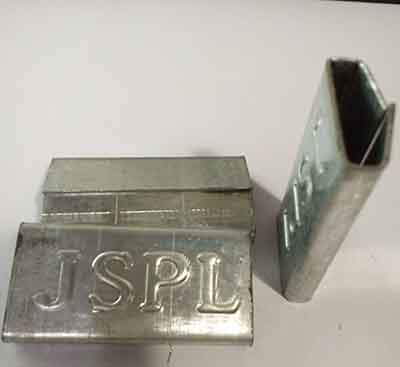 Steel -strapping clip- machines are ordered by Indian customer1000